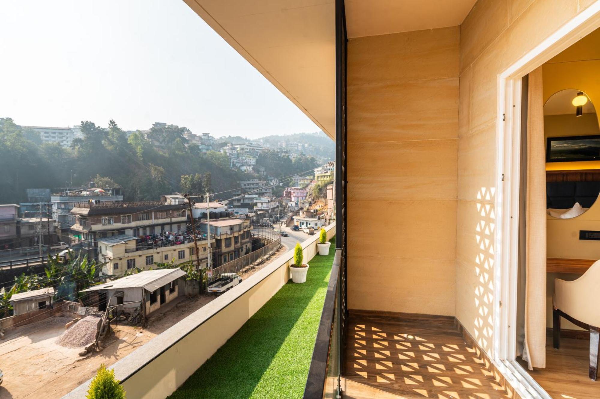 The White Rock Inn & Dine Shillong Luaran gambar